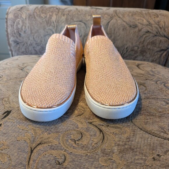 Micheal Micheal Kors, Skylar Slip on, Metallic Fabric Size 8 - Picture 2 of 8